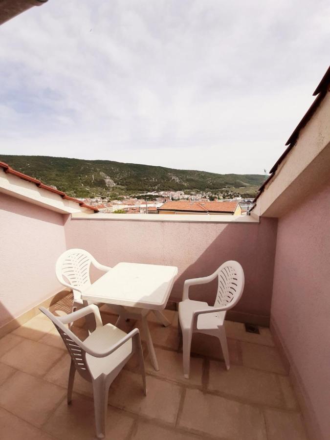 Apartments Izabela Muzic-Fornaric Cres Buitenkant foto