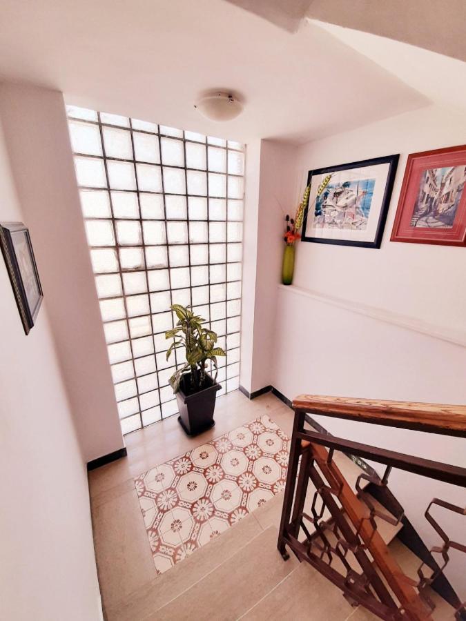Apartments Izabela Muzic-Fornaric Cres Buitenkant foto