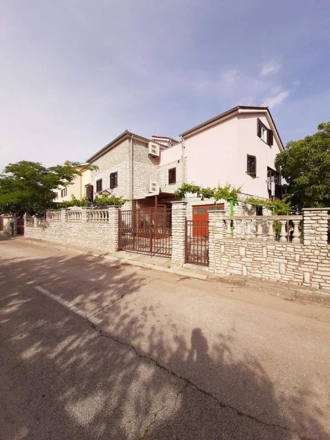 Apartments Izabela Muzic-Fornaric Cres Buitenkant foto
