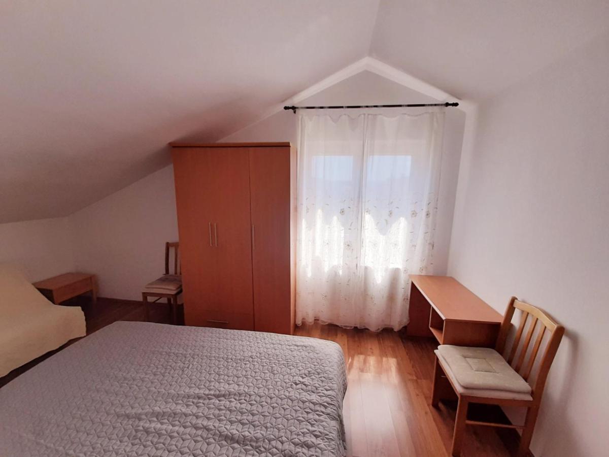 Apartments Izabela Muzic-Fornaric Cres Buitenkant foto