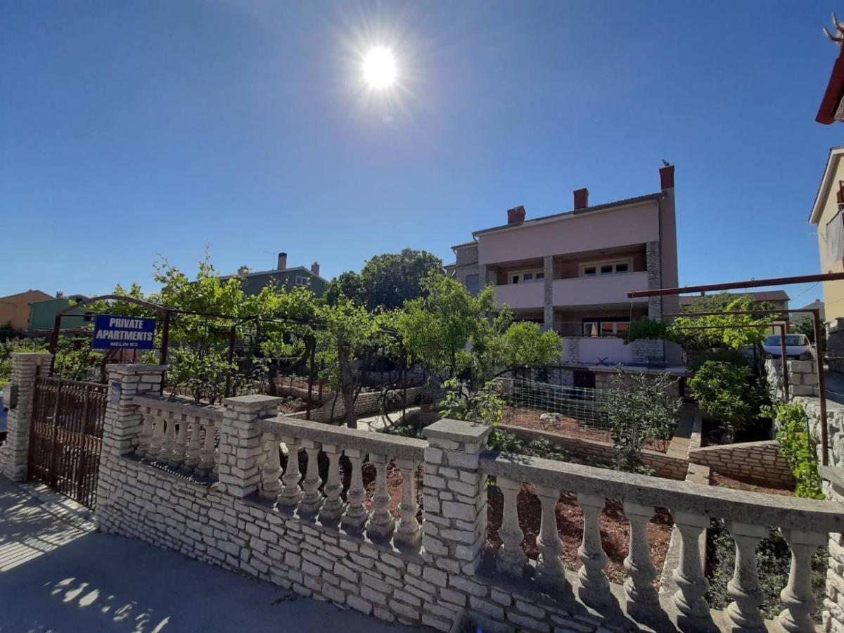 Apartments Izabela Muzic-Fornaric Cres Buitenkant foto