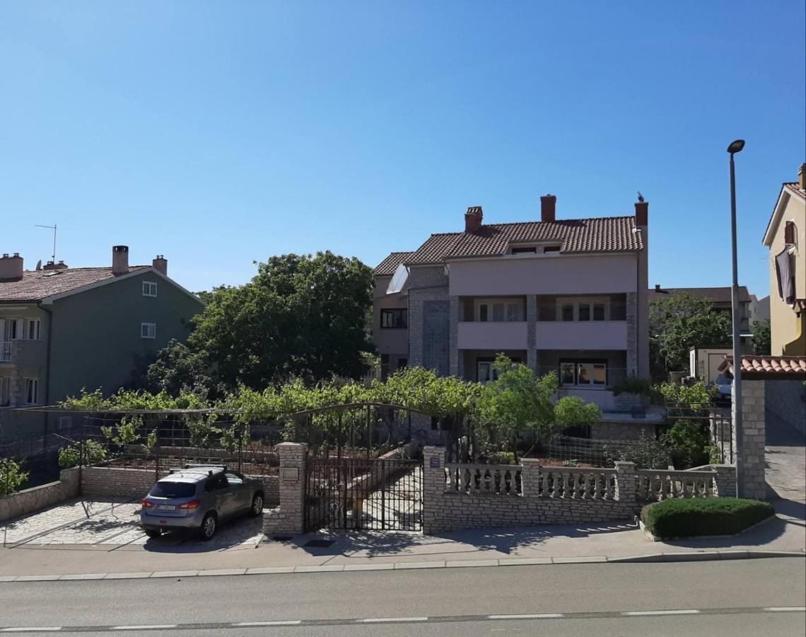 Apartments Izabela Muzic-Fornaric Cres Buitenkant foto