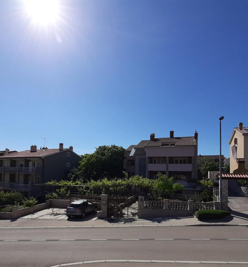 Apartments Izabela Muzic-Fornaric Cres Buitenkant foto